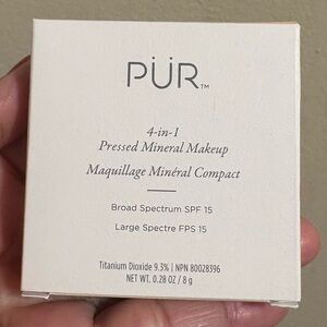 PÜR 4-in-1 Pressed Mineral Makeup Compact in Ivory / Ivoire | LP5 Brand New